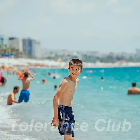 Moonlight Daire Bahtili